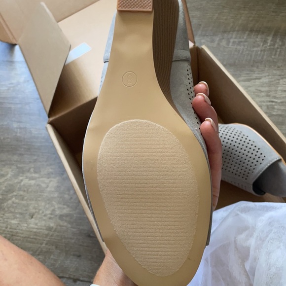 Open toe wedge bootie never been worn - Picture 6 of 6